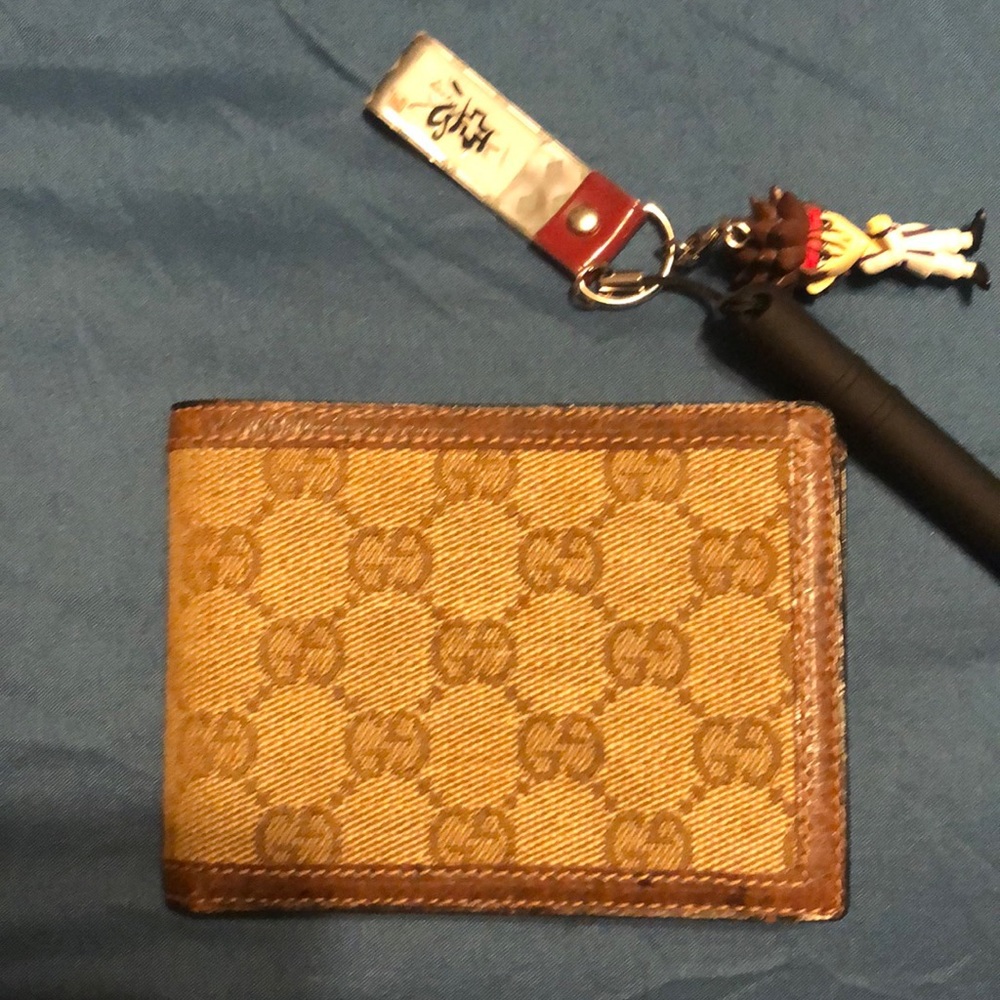 Vintage Gucci wallet